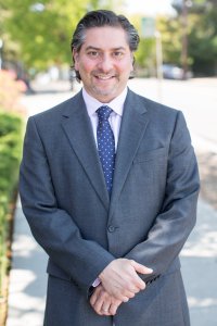 Headshot of Dr. Darron R. Rishwain, DDS